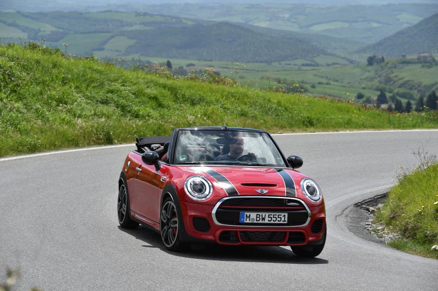  Mini Cooper S JCW Cabrio 2016 года  (фото 94 из 104)
